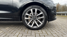 Land Rover Discovery 3.0 D300 R-Dynamic SE 5dr Auto Diesel Station Wagon